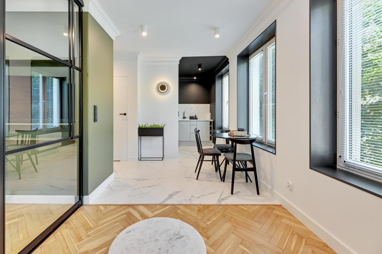 Grobla Charming Apartment By Downtown Apartments Гданск Екстериор снимка