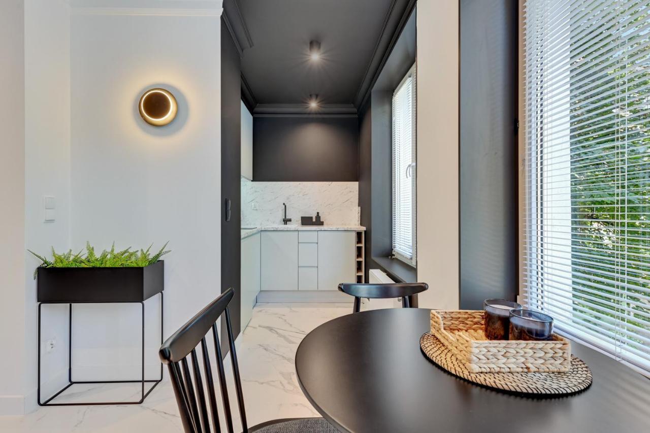 Grobla Charming Apartment By Downtown Apartments Гданск Екстериор снимка